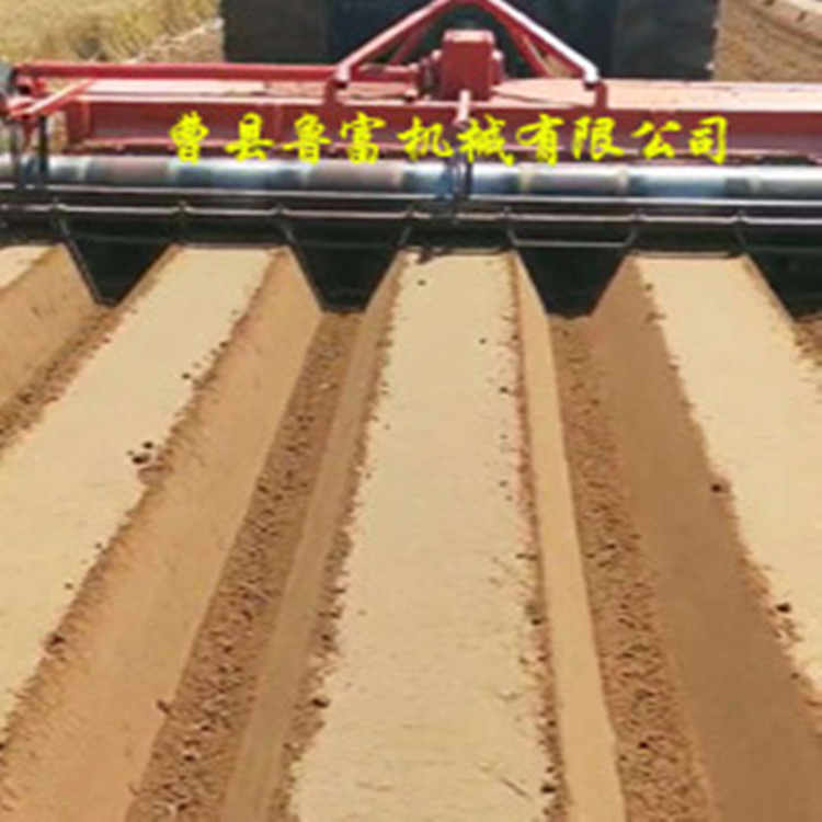 大蔥開溝機(jī)